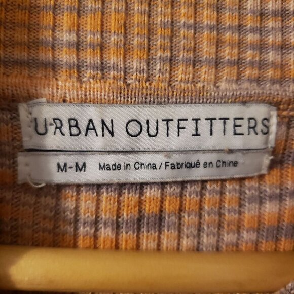 Urban Outfitters Space Dyed Ribbed Knit Turtle Neck Sweater Size Women's Medium - Picture 2 of 10